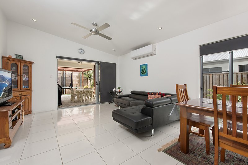 Photo - 52 Spoonbill Drive, Forest Glen QLD 4556 - Image 6