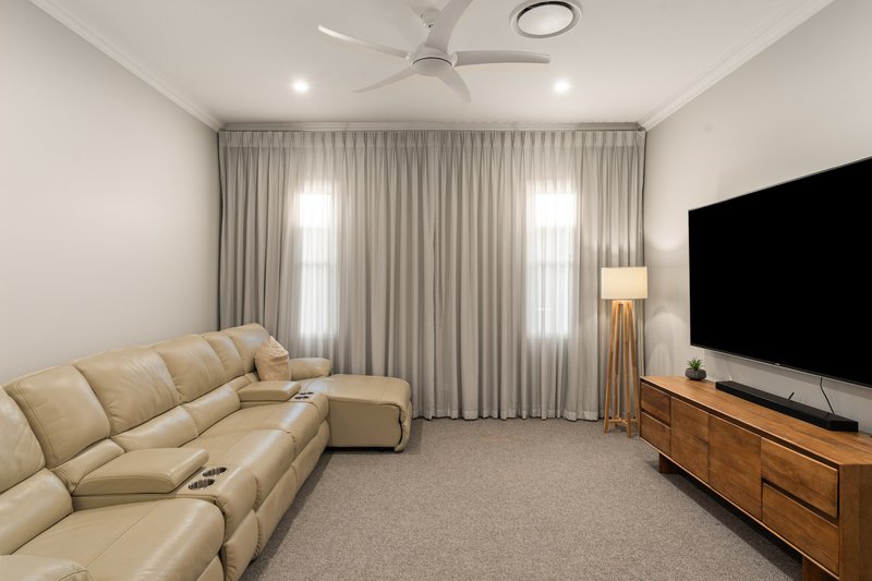 Photo - 52 Stockham Road, Deagon QLD 4017 - Image 12