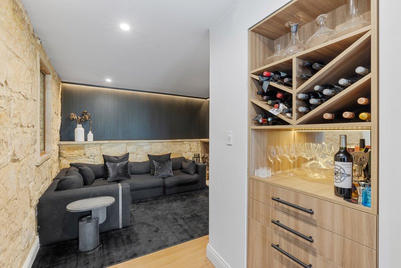 Photo - 52 Surrey Street, Darlinghurst NSW 2010 - Image 4