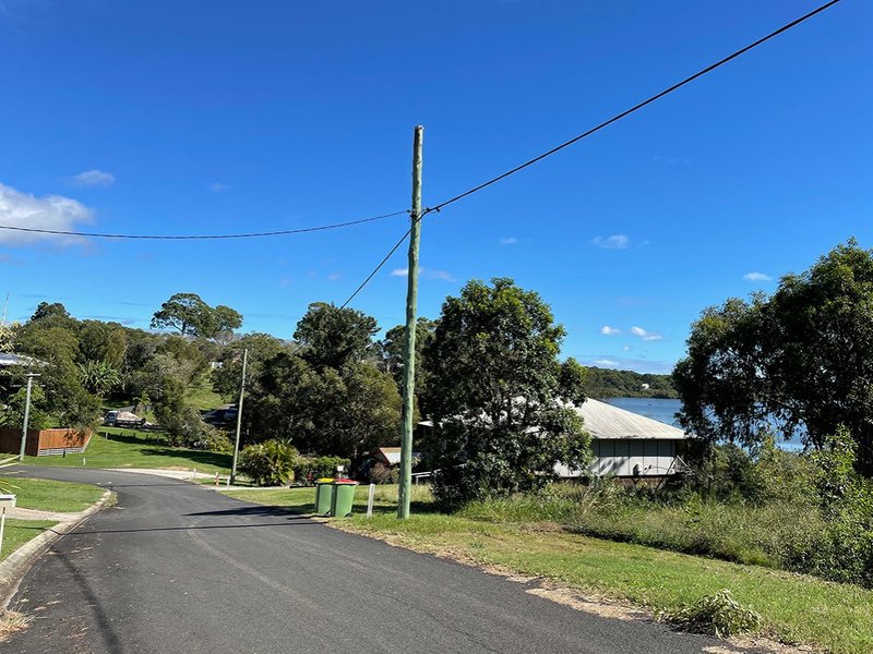 Photo - 52 Timothy Street, Macleay Island QLD 4184 - Image 7