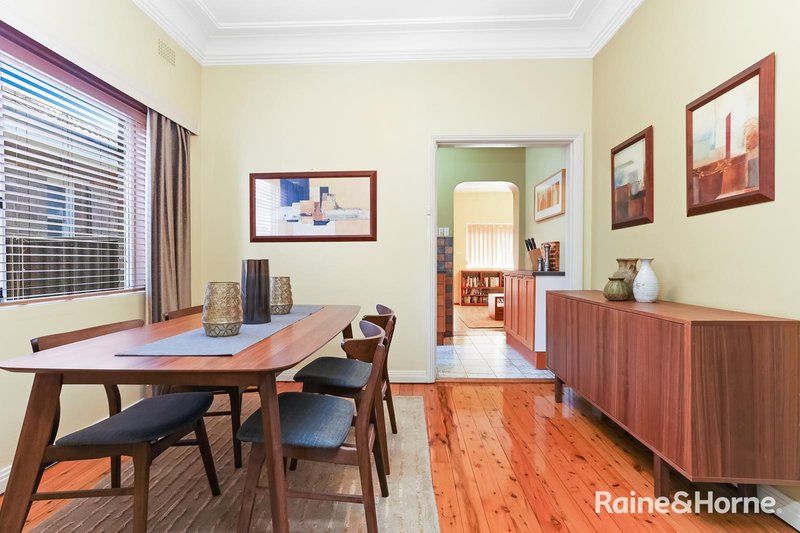 Photo - 52 Tooronga Terrace, Beverly Hills NSW 2209 - Image 4