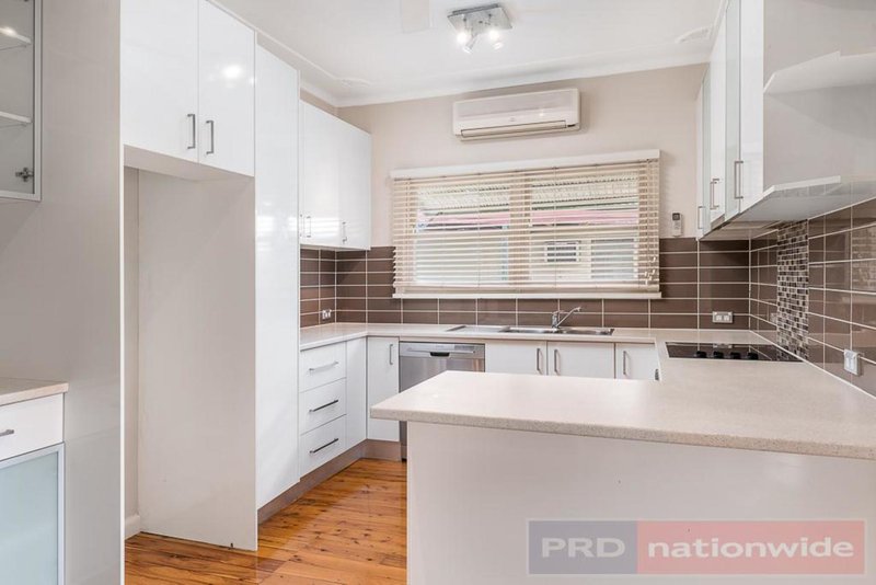 Photo - 52 Tracey Street, Revesby NSW 2212 - Image 4