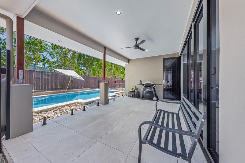 Photo - 52 Trader Crescent, Cannonvale QLD 4802 - Image 6