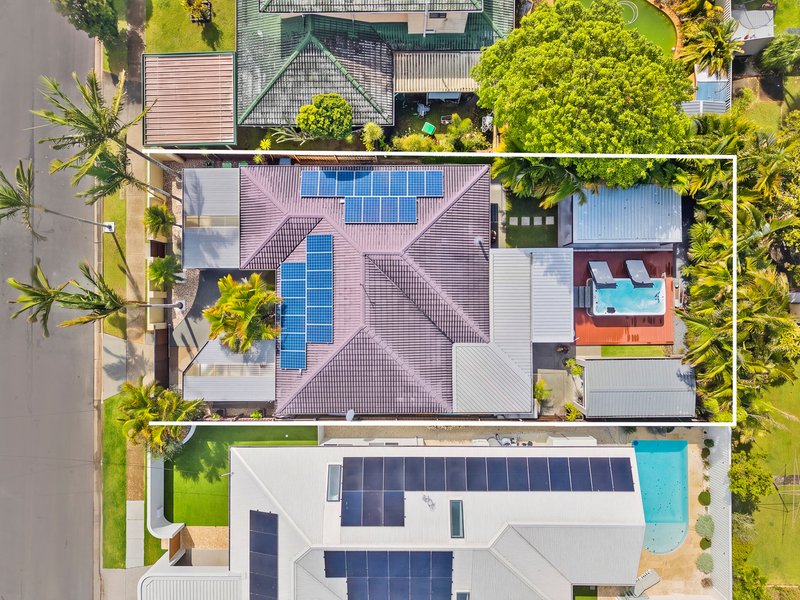 Photo - 52 Twelfth Avenue, Palm Beach QLD 4221 - Image 2