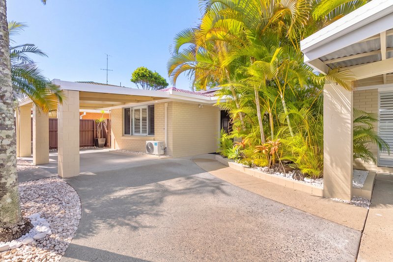 Photo - 52 Twelfth Avenue, Palm Beach QLD 4221 - Image 4