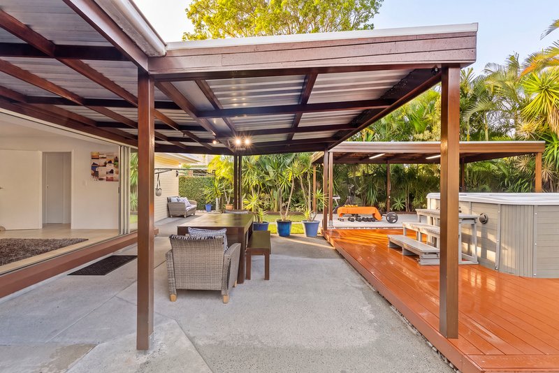 Photo - 52 Twelfth Avenue, Palm Beach QLD 4221 - Image 11