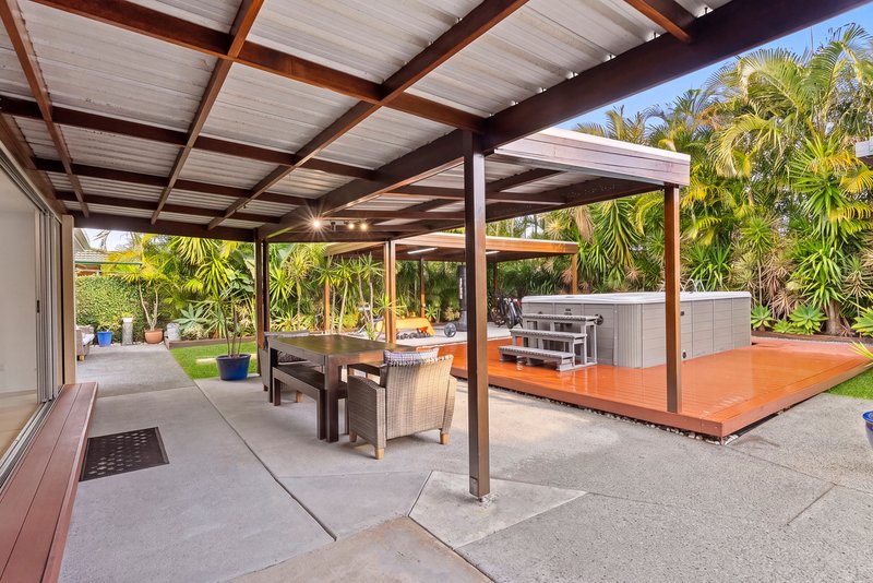 Photo - 52 Twelfth Avenue, Palm Beach QLD 4221 - Image 12