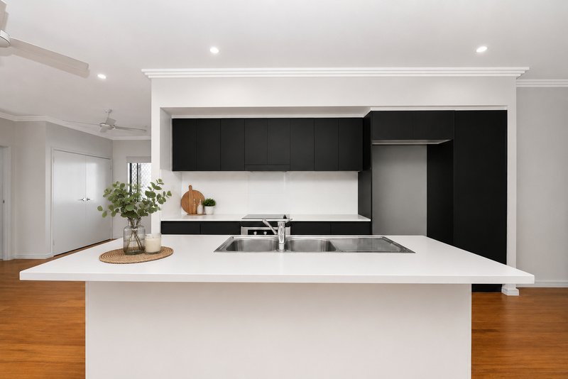 Photo - 52 Twelfth Avenue, Railway Estate QLD 4810 - Image 2