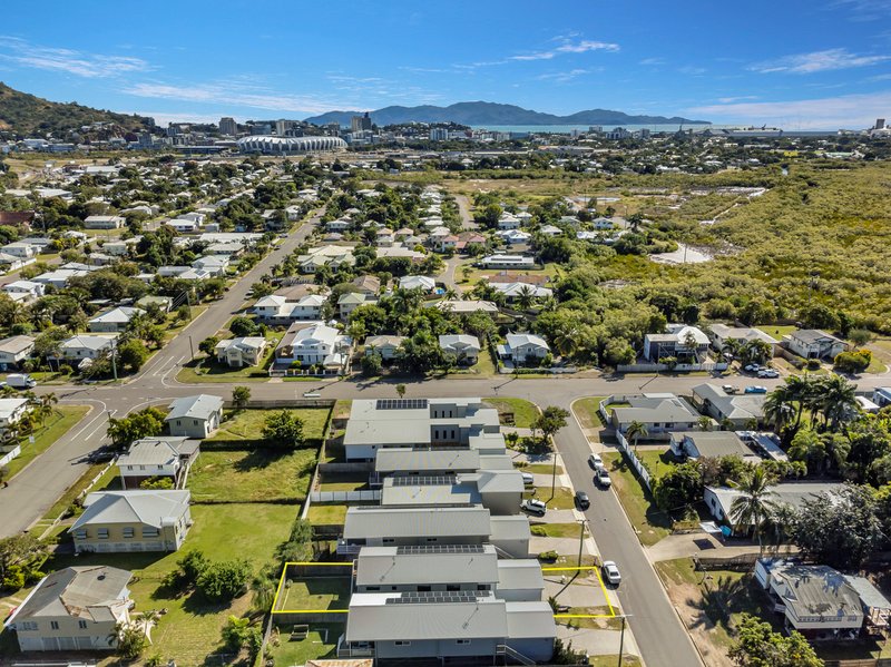 Photo - 52 Twelfth Avenue, Railway Estate QLD 4810 - Image 11