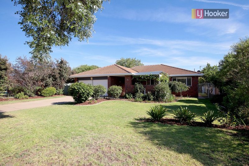 52 Undurra Drive, Glenfield Park NSW 2650