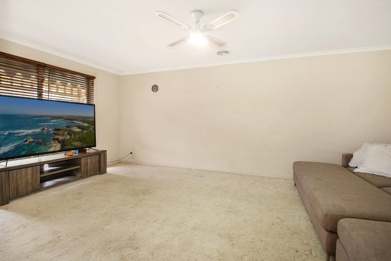 Photo - 52 Victoria Street, Howlong NSW 2643 - Image 7