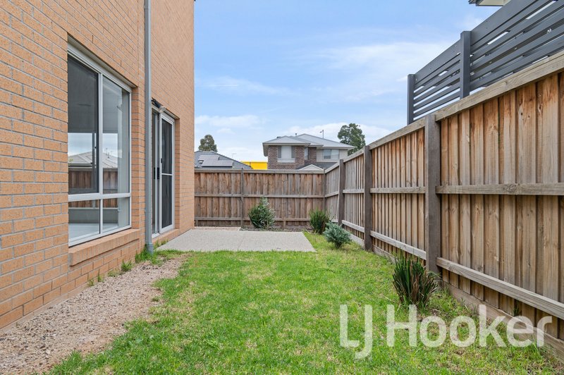 Photo - 52 Waldorf Avenue, Point Cook VIC 3030 - Image 12
