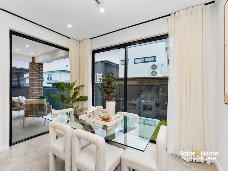 Photo - 52 Warrawal Avenue, Austral NSW 2179 - Image 9