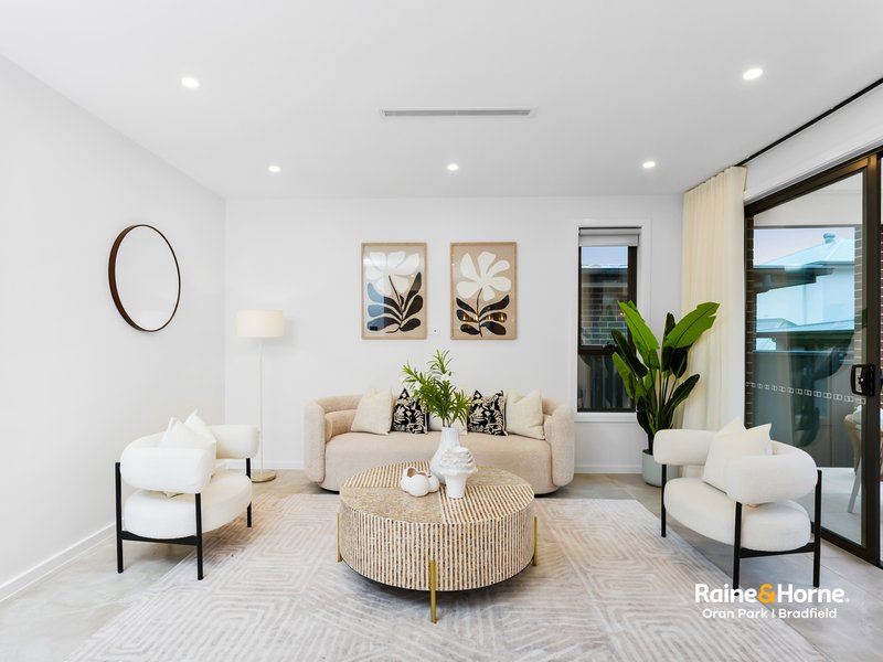 Photo - 52 Warrawal Avenue, Austral NSW 2179 - Image 11