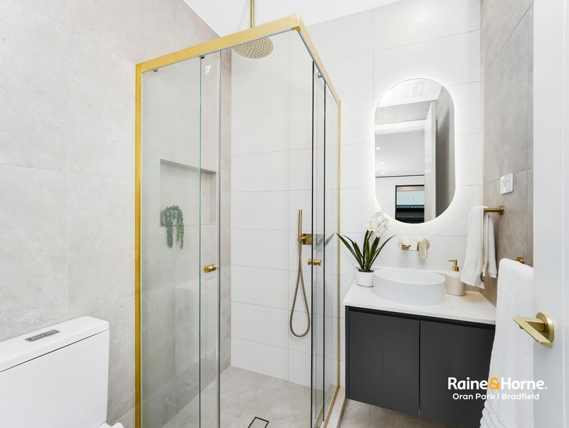 Photo - 52 Warrawal Avenue, Austral NSW 2179 - Image 17