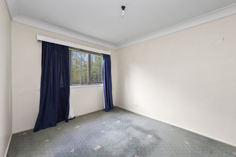 Photo - 52 Watcombe Street, Wavell Heights QLD 4012 - Image 9