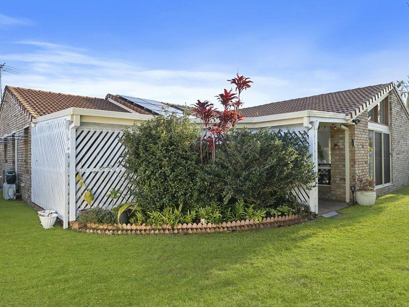 Photo - 52 Wattle Avenue, Bongaree QLD 4507 - Image 9