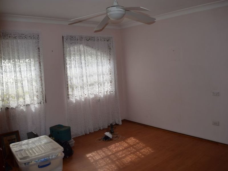 Photo - 52 West Kahala Avenue, Budgewoi NSW 2262 - Image 8