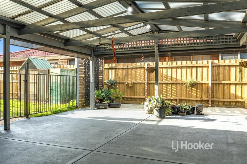 Photo - 52 Westleigh Drive, Werribee VIC 3030 - Image 13