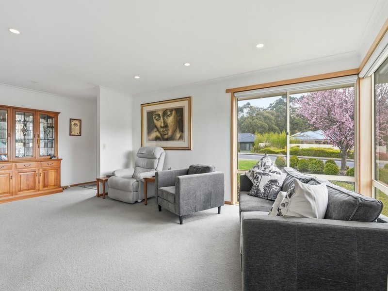 Photo - 52 Whitewater Crescent, Kingston TAS 7050 - Image 9