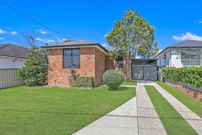 52 Windsor Road, Northmead NSW 2152