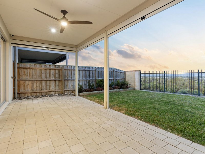 Photo - 5/2 Woodstock Green, Ellenbrook WA 6069 - Image 22