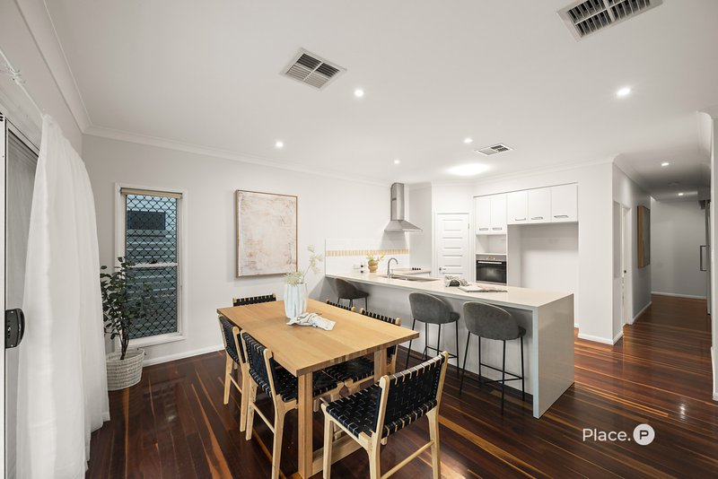 Photo - 52 Wyena Street, Camp Hill QLD 4152 - Image 6