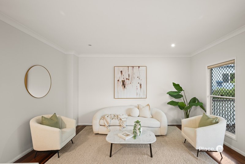 Photo - 52 Wyena Street, Camp Hill QLD 4152 - Image 11