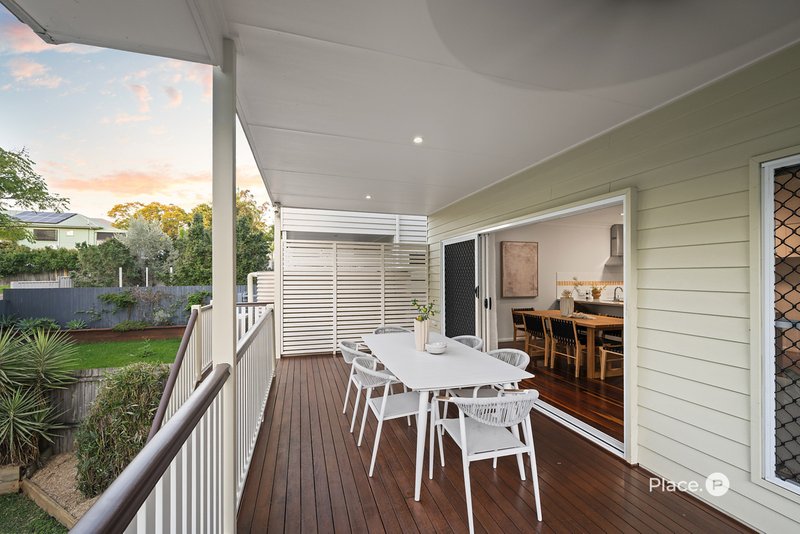 Photo - 52 Wyena Street, Camp Hill QLD 4152 - Image 12