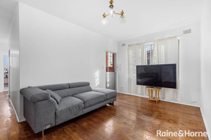 Photo - 5/2 Yangoora Road, Belmore NSW 2192 - Image 3