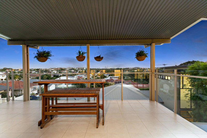 Photo - 52 Zeehan Street, Wavell Heights QLD 4012 - Image 15