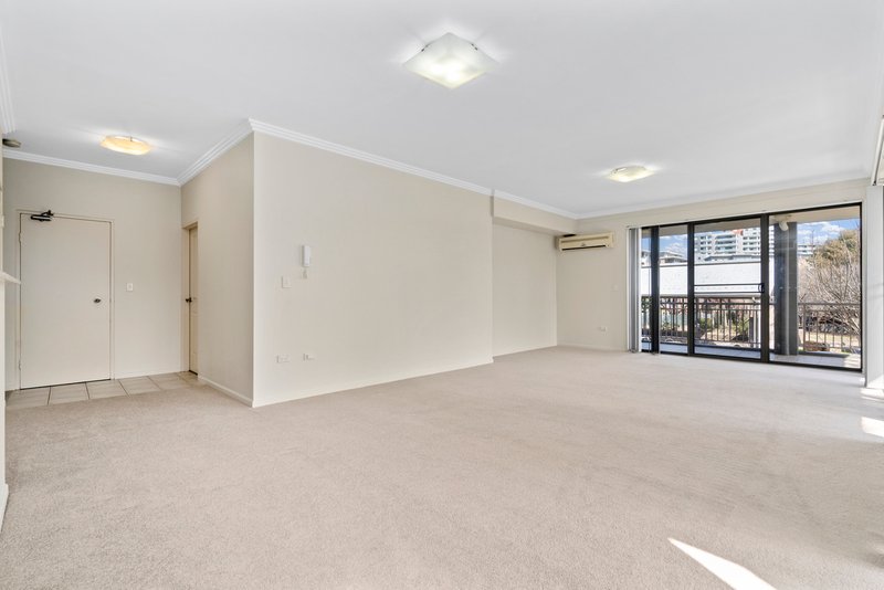 Photo - 5/20-22 Brickworks Drive, Parramatta NSW 2150 - Image 5