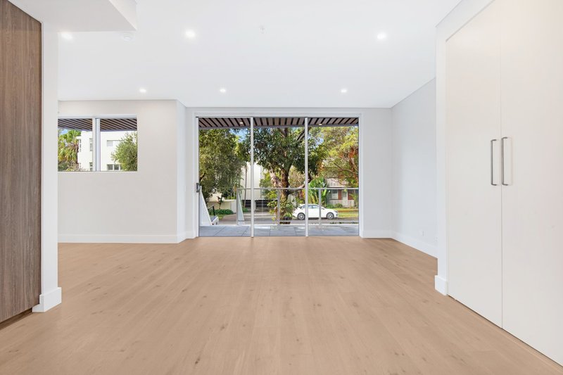 Photo - 5/20-26 Avon Road, Dee Why NSW 2099 - Image 1
