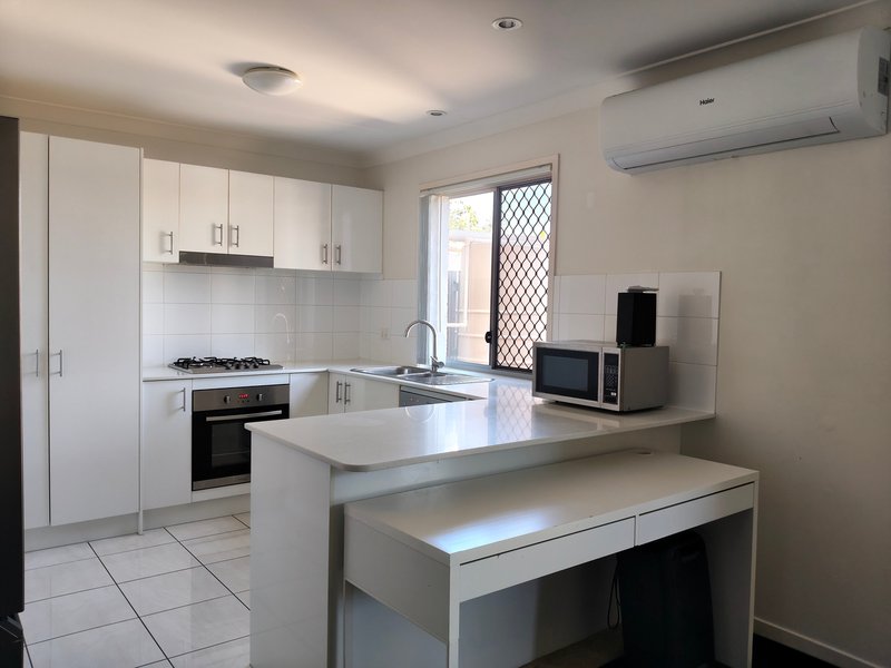 Photo - 5/20 Ambition Street, Ormeau QLD 4208 - Image 4