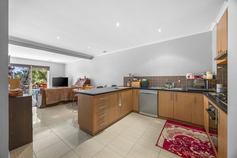 Photo - 5/20 Falcon Drive, Invermay Park VIC 3350 - Image 3