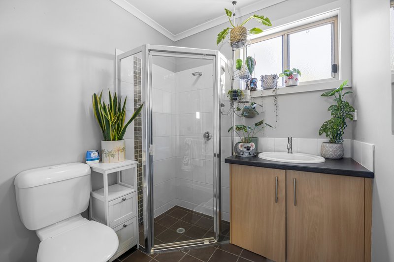Photo - 5/20 Falcon Drive, Invermay Park VIC 3350 - Image 12