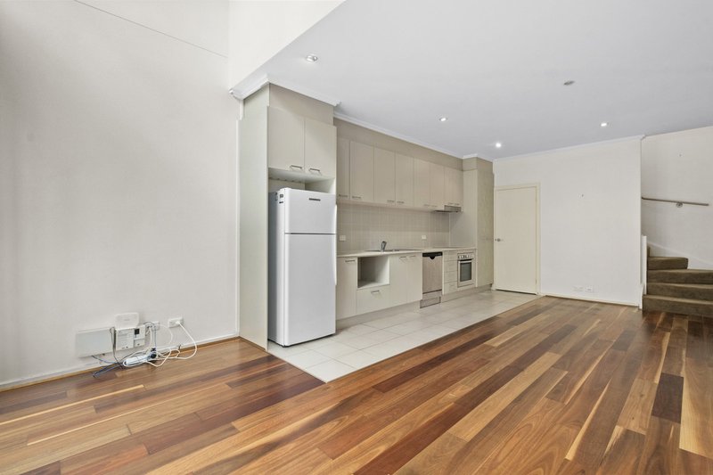 Photo - 5/20 Ijong Street, Braddon ACT 2612 - Image 2