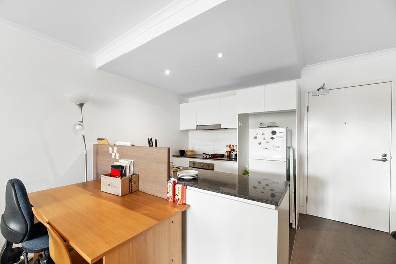 Photo - 5/20 Moore Street, Turner ACT 2612 - Image 4