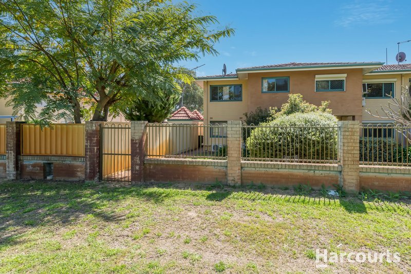 Photo - 5/20 Shortland Way, Girrawheen WA 6064 - Image 20