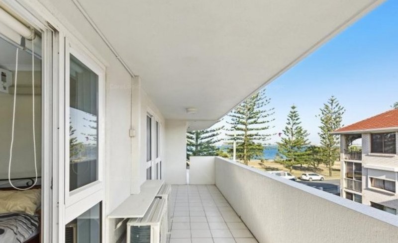 Photo - 5/200-204 Marine Parade, Labrador QLD 4215 - Image 10