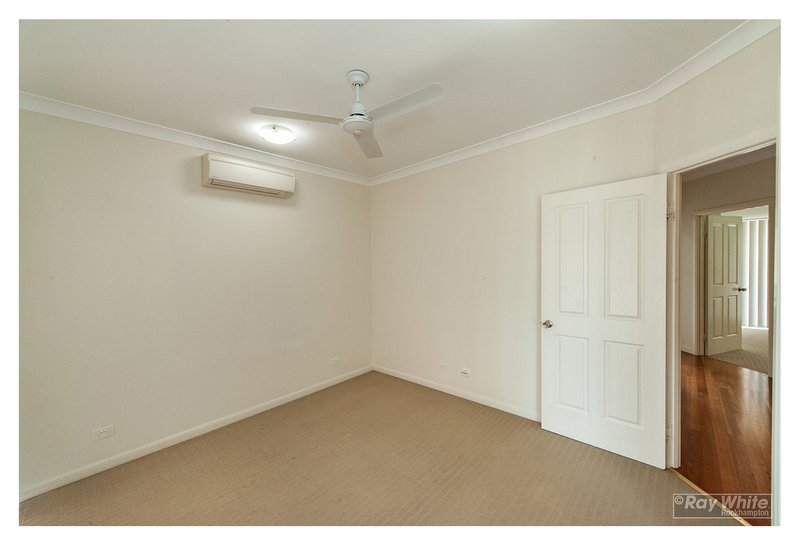 Photo - 5/200 Denham Street, Allenstown QLD 4700 - Image 14