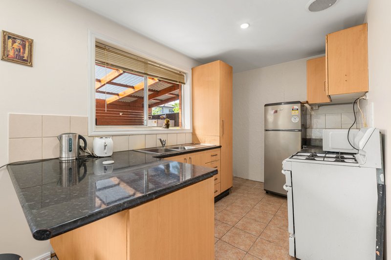 Photo - 5/202 Station Street, Thomastown VIC 3074 - Image 2