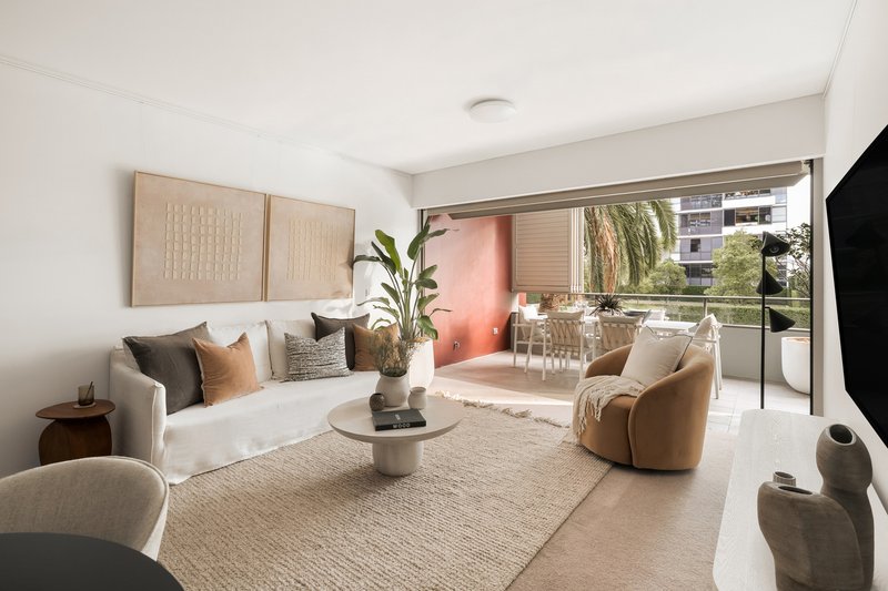 Photo - 5203/8 Alexandra Drive, Camperdown NSW 2050 - Image 8