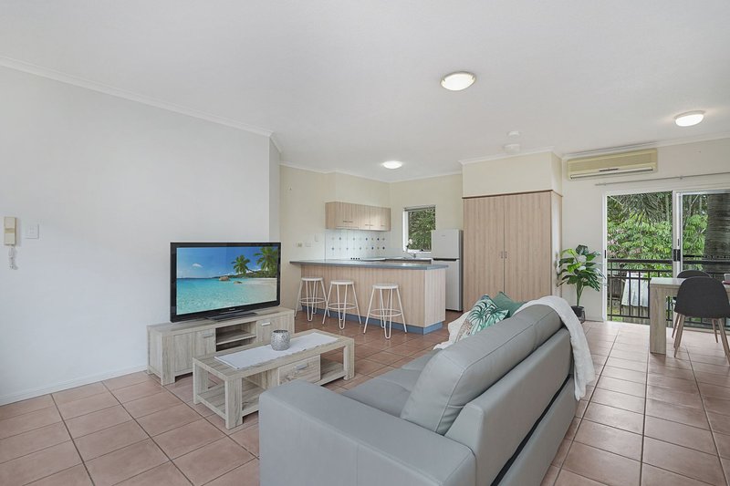 Photo - 5/205 Mcleod St , Cairns North QLD 4870 - Image 4
