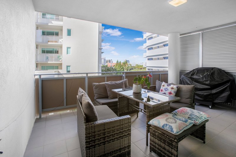 Photo - 5207/5 Emporio Place, Maroochydore QLD 4558 - Image 10