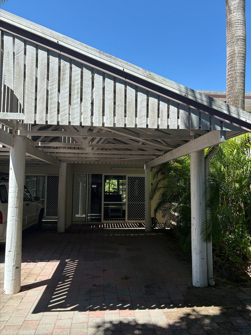 Photo - 5/21-23 Fairweather Street, Yorkeys Knob QLD 4878 - Image 9