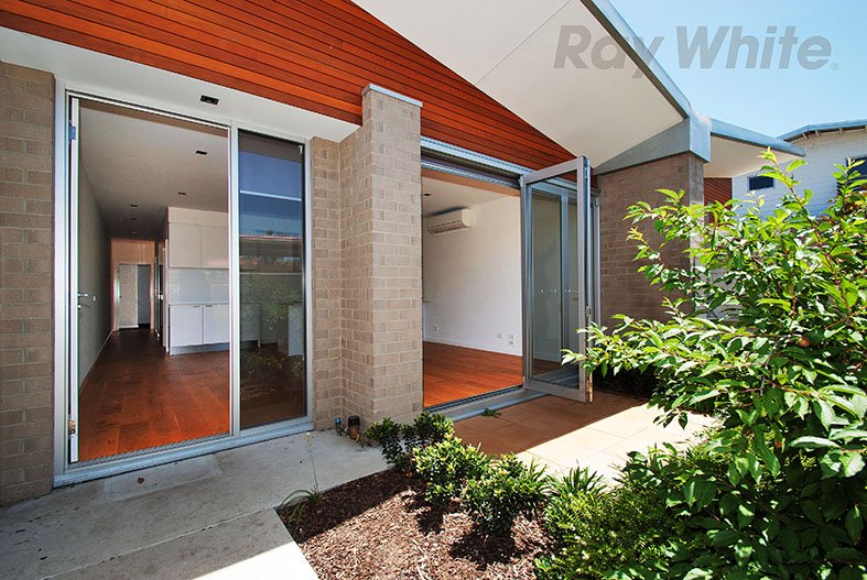 Photo - 5/21-23 Westgate Street, Pascoe Vale VIC 3044 - Image 1