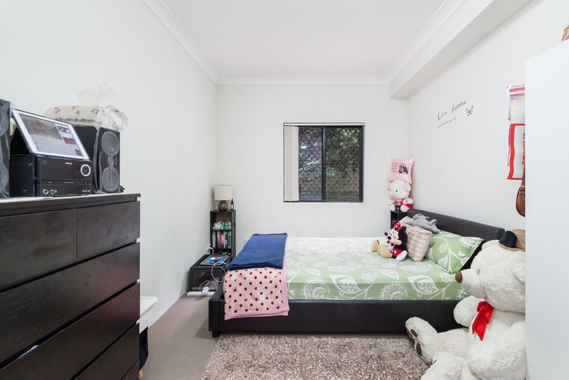 Photo - 5/21-29 Third Avenue, Blacktown NSW 2148 - Image 4