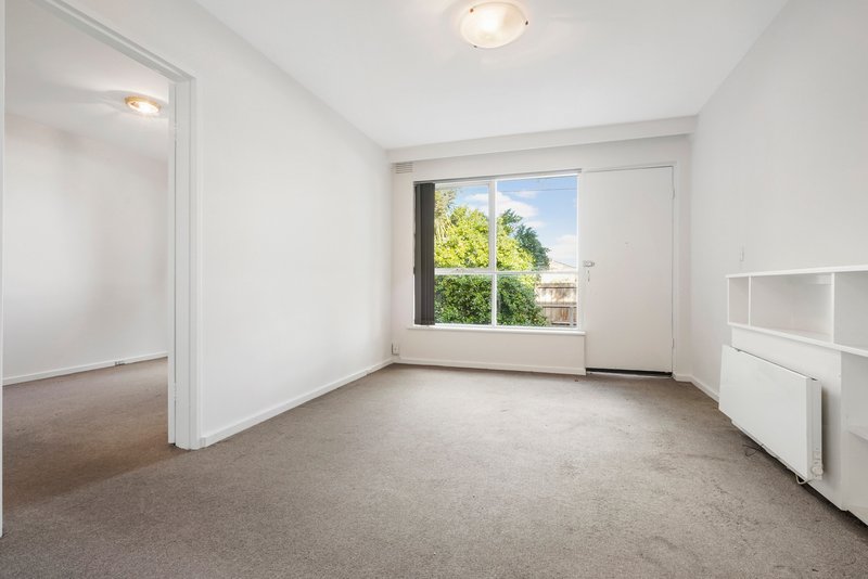 Photo - 5/21 Allan Street, Noble Park VIC 3174 - Image 2