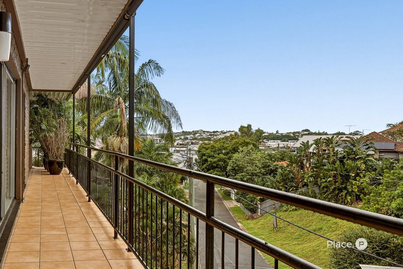 Photo - 5/21 Arran Avenue, Hamilton QLD 4007 - Image 3